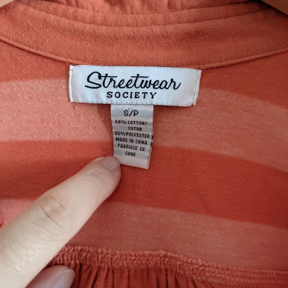 Striped polo tee (Small) - Picture 3 of 6